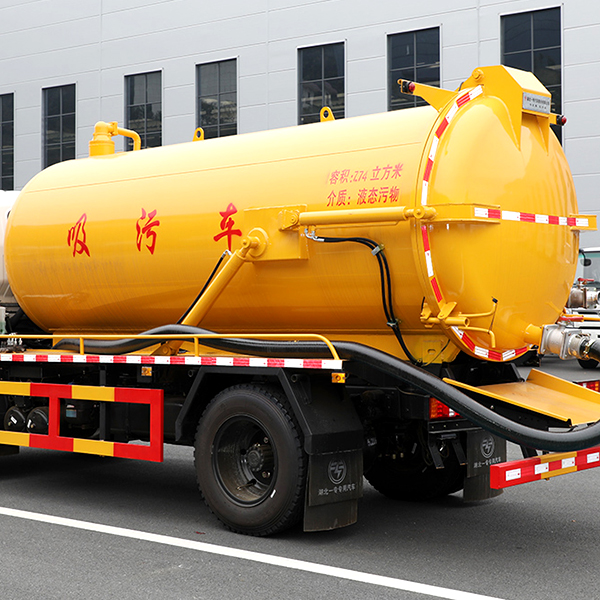 TRI RING Yellow Sewage Suction Truck