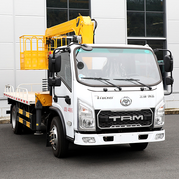 TRI RING High-altitude Operation Truck