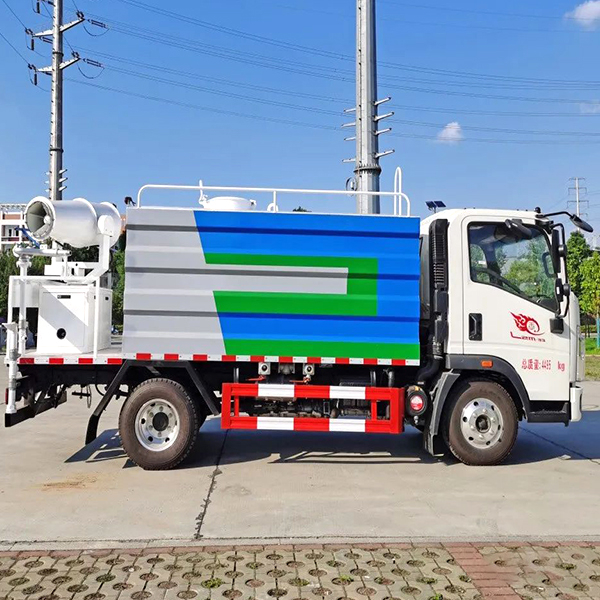 Sinotruck Super-Light Howo Dust Suppression Vehicle