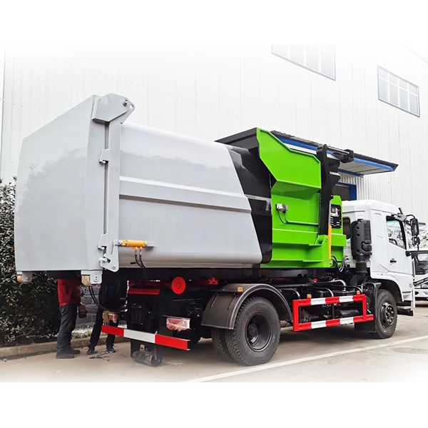 Dongfeng Special Bottom D3 Detachable Garbage Truck
