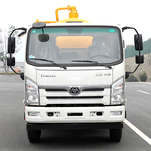 TRI RING Yellow Sewage Suction Truck