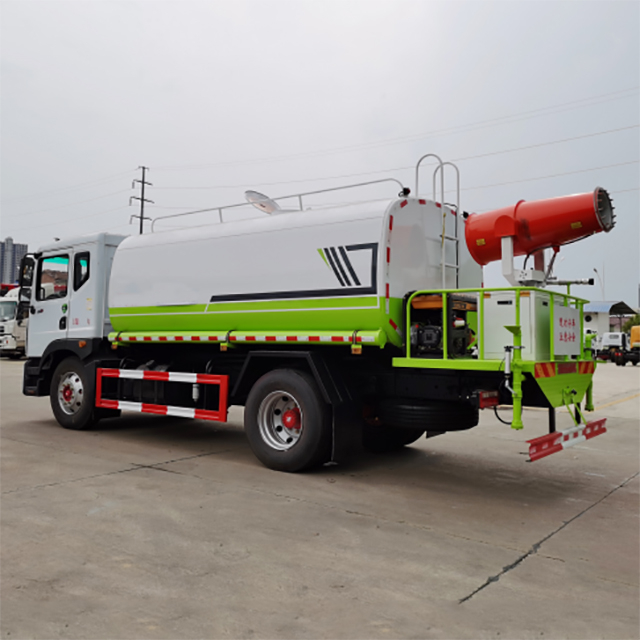Dongfeng D9 chassis 12-15Ton 4X2 Water Truck 