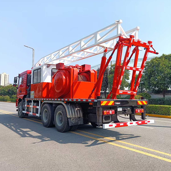 Shacman Delong New M3000 6X4 Oil Production Vehicle