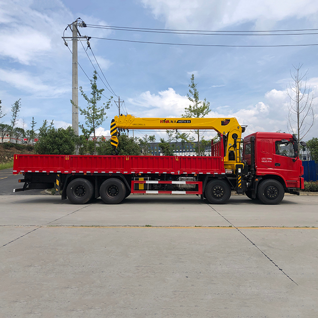 HYVA HST14 E4 Telescopic Crane with Tri-ring 8x4 Chassis