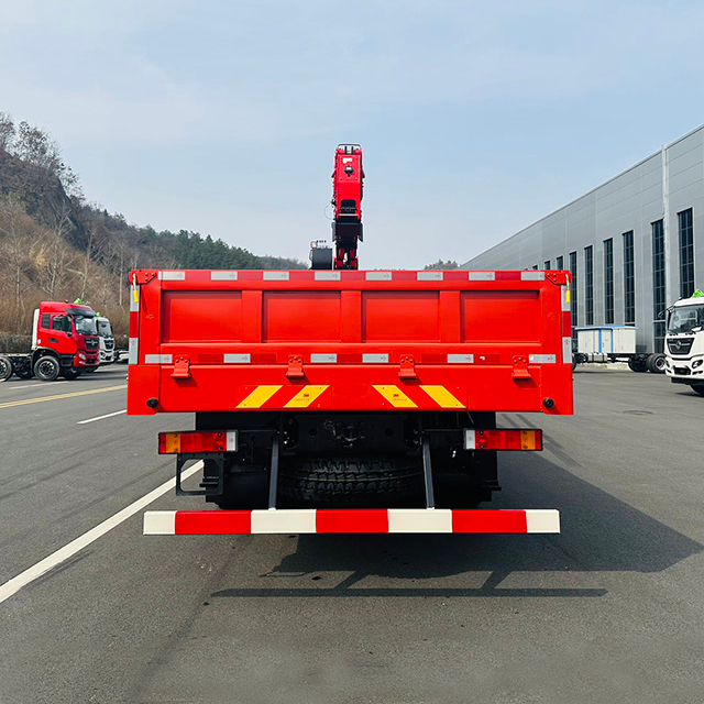 Sany Palfinger SPS30000 Sany Truck-Mounted Crane with Dongfeng 8X4 Chassis