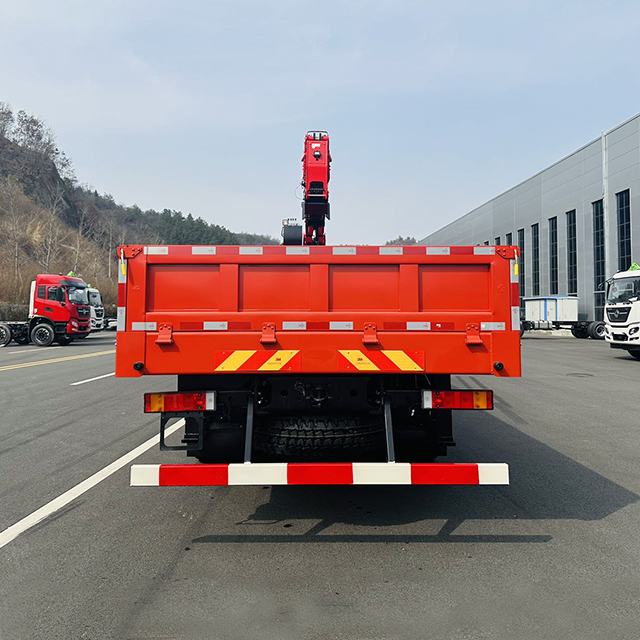 Sany Palfinger SPS30000 Sany Truck-Mounted Crane with Dongfeng 8X4 Chassis
