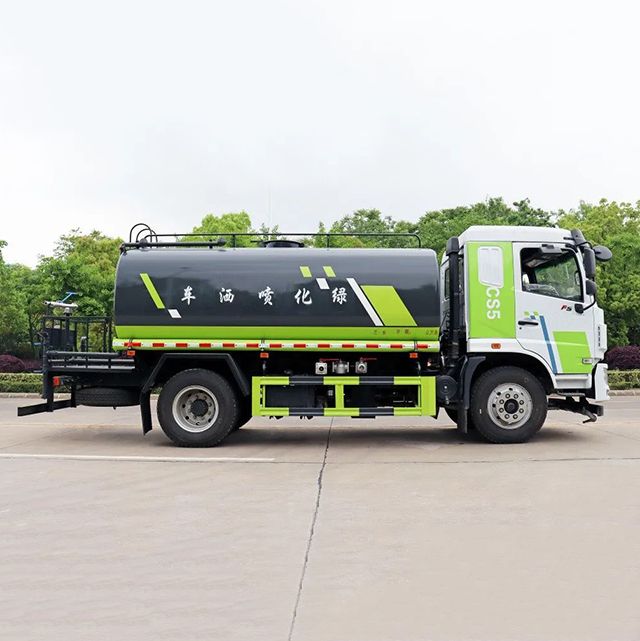 Dongfeng Huashen CS5 7-10T 4X2 Greening Sprinkler Truck