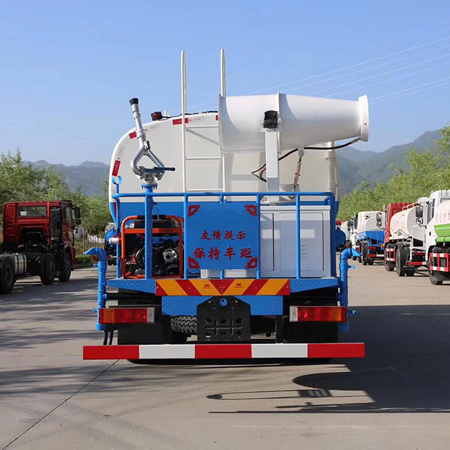 Dongfeng Huashen 20Ton 6X4 Spraying Water Truck
