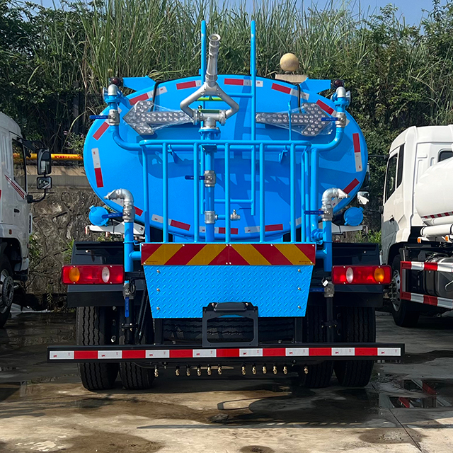 Dongfeng VR 9-10Ton 4X2 Water Truck 
