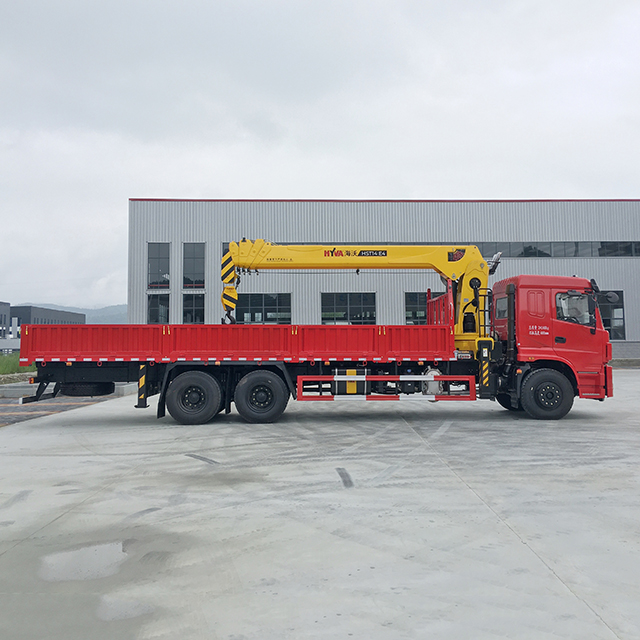 HYVA HST14 E4 Telescopic Crane with Tri-ring 6X4 Chassis
