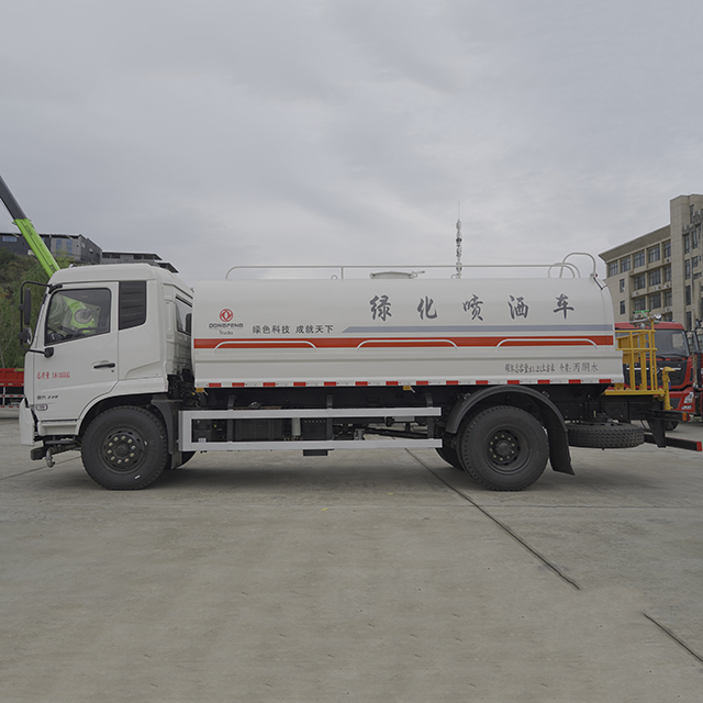 Dongfeng Tianjin chassis 11-15Ton 4X2 Acetone Water Spray Truck