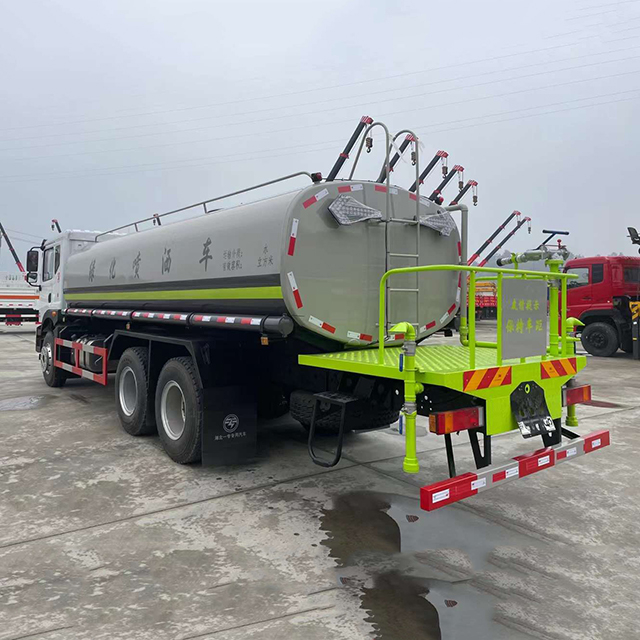 Dongfeng Huashen F5 chassis 18-20Ton 6X4 Water Truck 