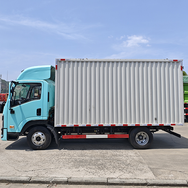 Dongfeng 4x2 Pure Electric Light-Duty Cargo Truck
