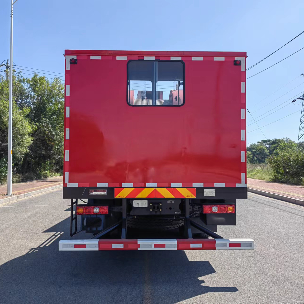 Shacman 6X4 Oilfield Specialized Front-Mounted Oil Extraction Truck