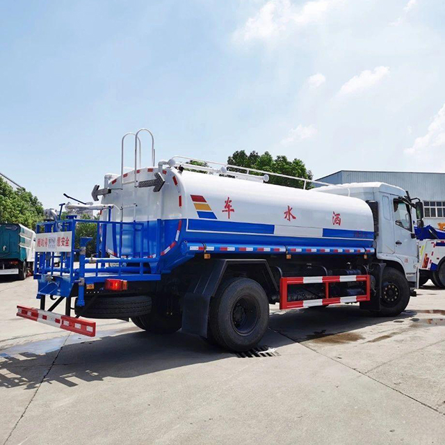 Dongfeng D3 chassis 12-13Ton 4X2 Water Truck 