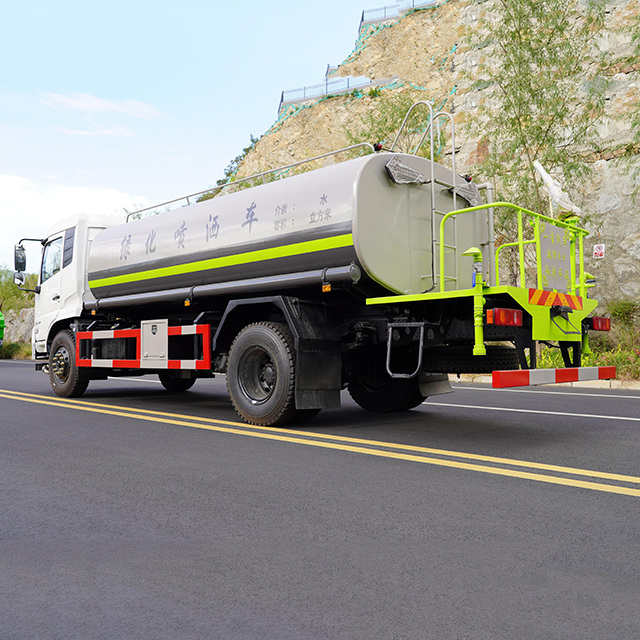 Dongfeng Tianjin VR chassis 15Ton 4X2 Water Spray Truck