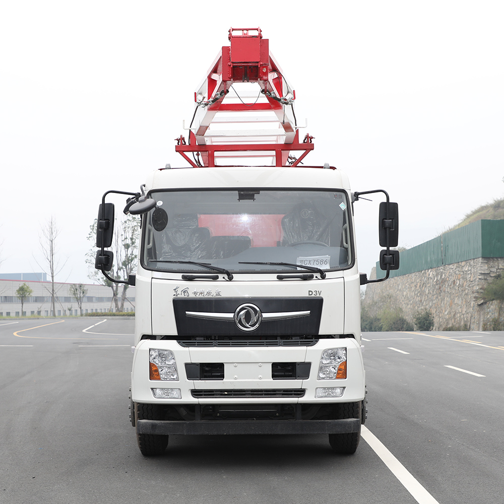 Dongfeng 6X4 Oilfield Specialized Oil Extraction Truck