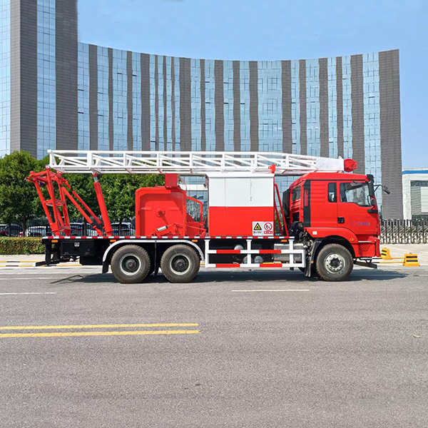 Shacman Delong New M3000 6X4 Oil Production Vehicle