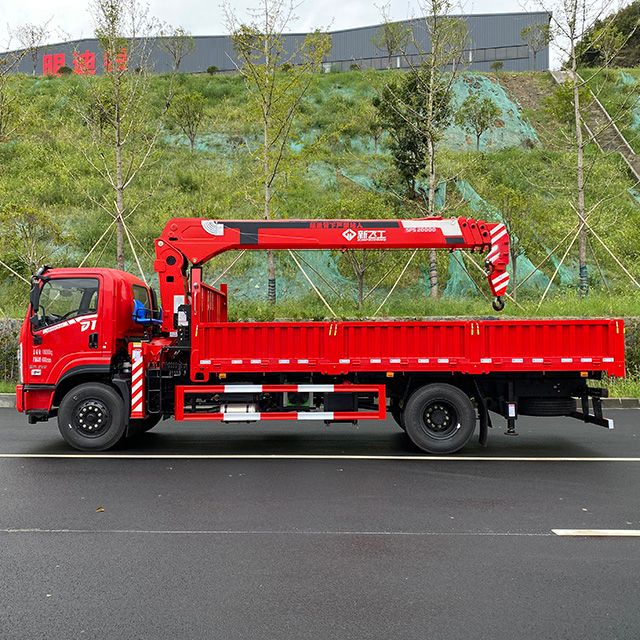 Xinfeigong SQS200 Sany Truck-Mounted Crane with Dongfeng 4X2 Chassis