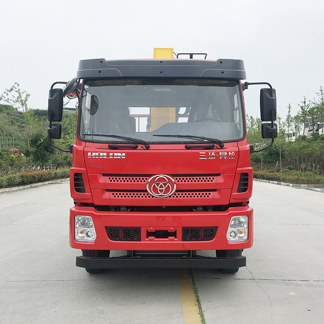 HYVA HST14 E4 Telescopic Crane with Tri-ring 8x4 Chassis
