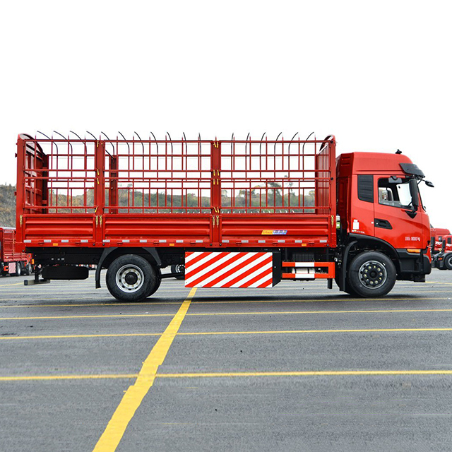 Dongfeng Xinjiang Tianjin KR Gas 220 HP 4X2 Logistics Truck 