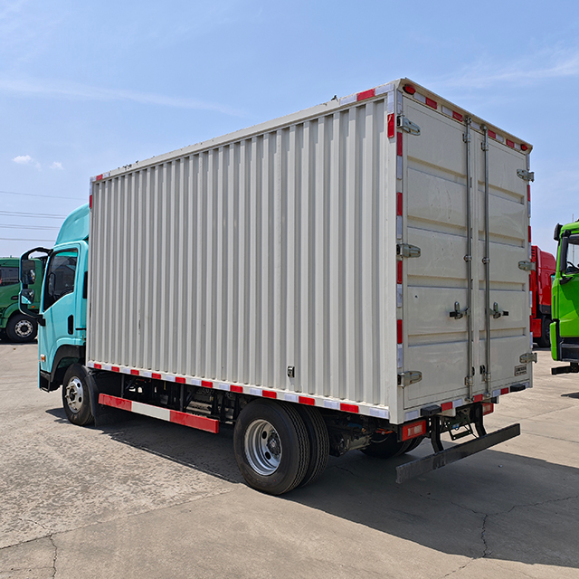 Dongfeng 4x2 Pure Electric Light-Duty Cargo Truck