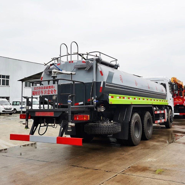 Dongfeng Special chassis 20-22Ton 6X4 Acetone Spraying Truck
