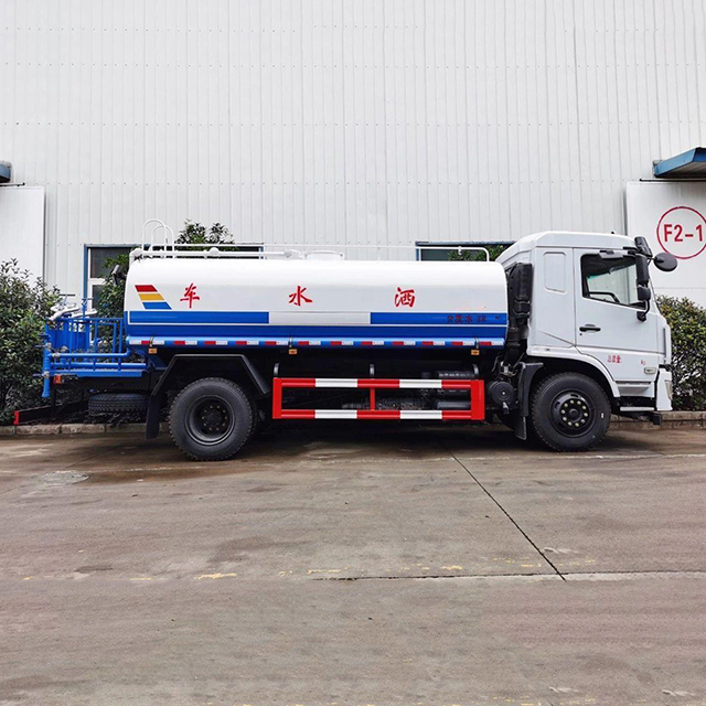 Dongfeng D3 chassis 12-13Ton 4X2 Water Truck 