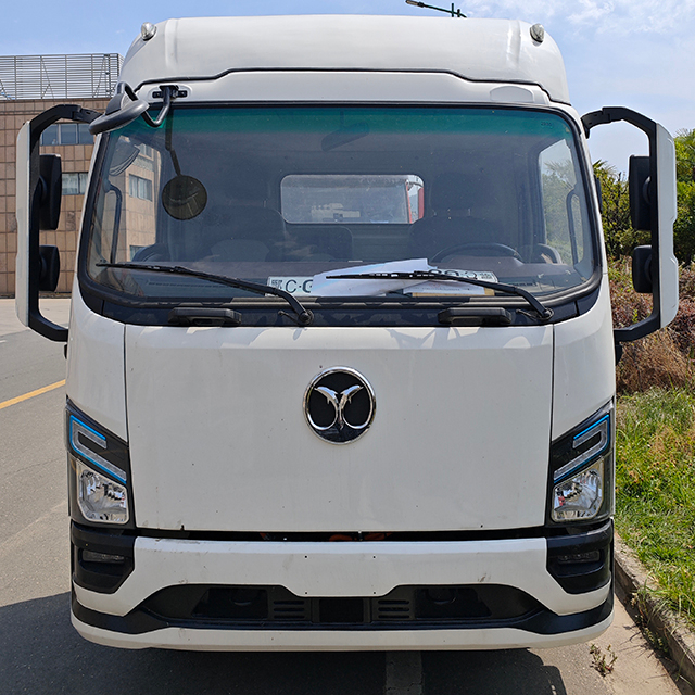 Dongfeng 4x2 Pure Electric Light-Duty Cargo Chassis Truck