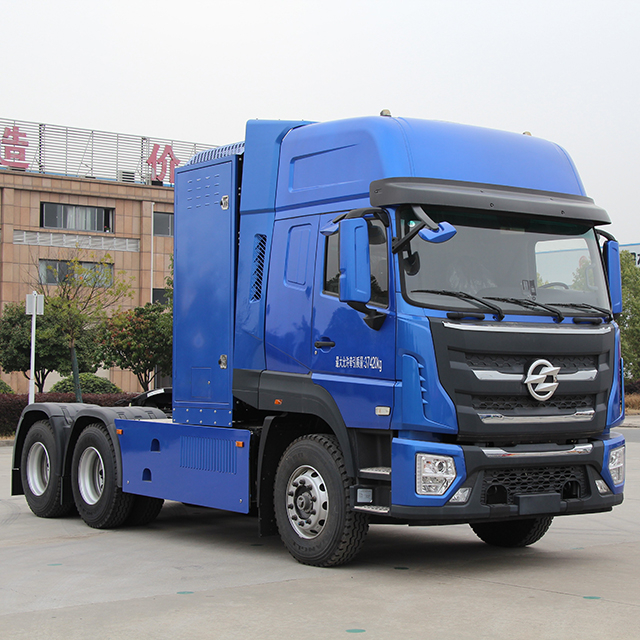 Dongfeng 4x2 Pure Electric Medium Tractor Chassis Truck