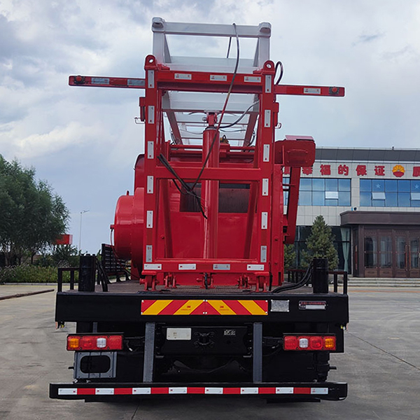 Shacman 6X4 Oil Production Vehicle