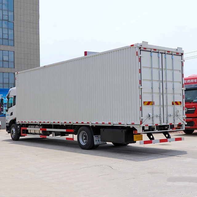 Dongfeng DFCV Tianjing KR 260hp 4X2 9.8metres cargo truck
