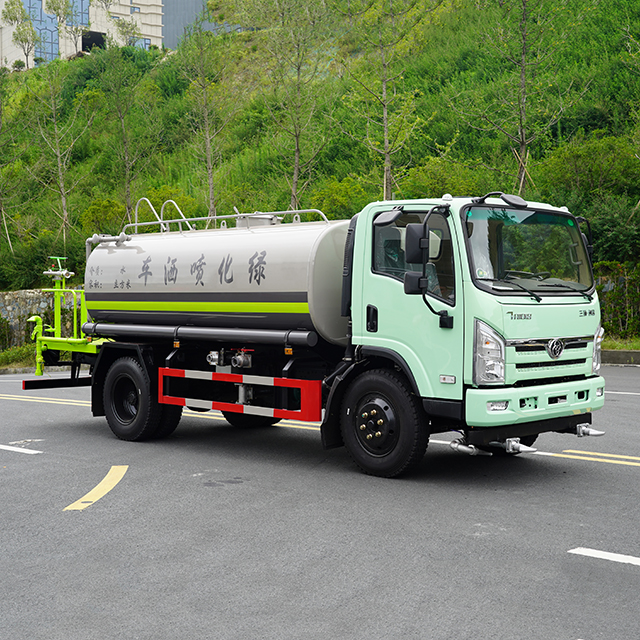 Tri-ring Trucker chassis 12-15Ton 4X2 Water Spray Truck