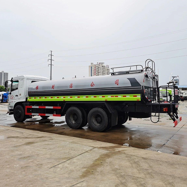 Dongfeng Special chassis 20-22Ton 6X4 Acetone Spraying Truck