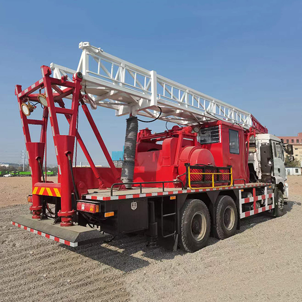 Shacman 6X4 Oil Production Vehicle