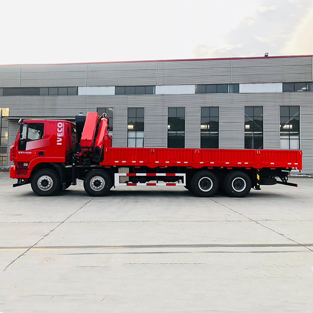 Sany Palfinger Knuckleboom Crane SPK50002 Sany Truck-Mounted Crane with SAICMOTOR Genlyon 8X4 Chassis