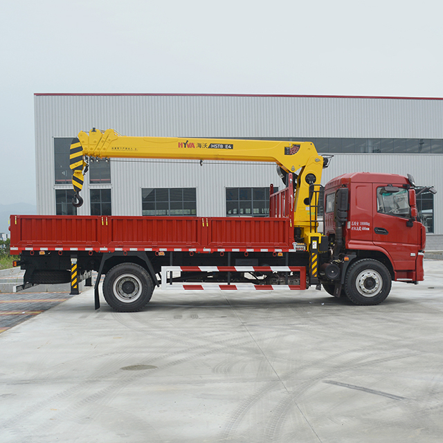 HYVA HST8 E4 Telescopic Crane with Shacman 4X2 Chassis