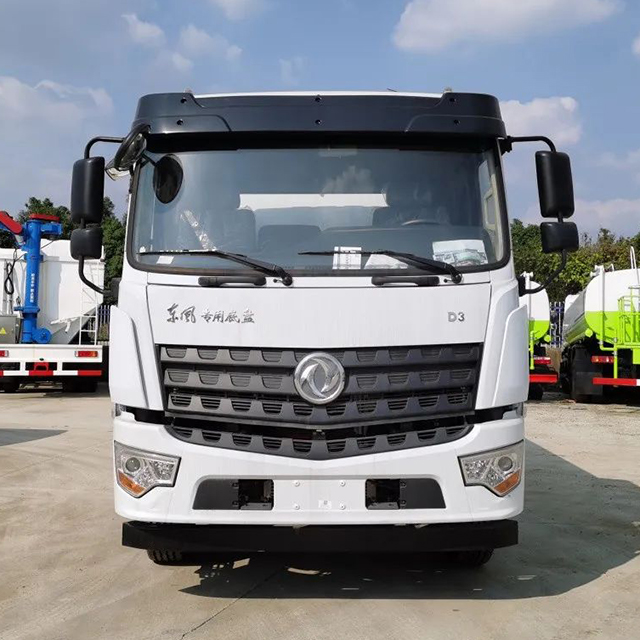 Dongfeng Special chassis 15Ton 4X2 Water Spray Truck